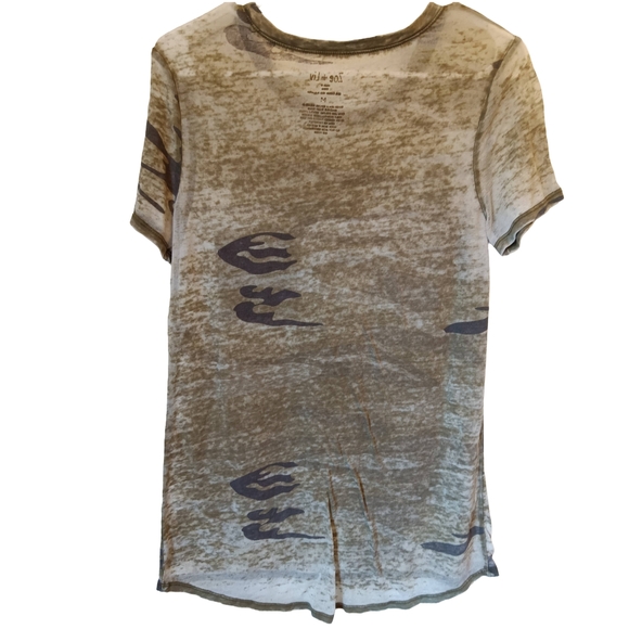 CLEARANCE SALE!! Trendy See Thru Camouflage Tee with Pocket - Picture 3 of 5